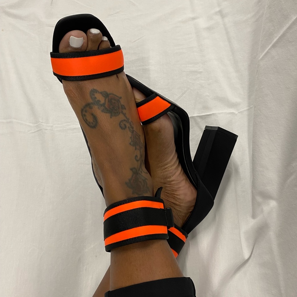 Women’s Chunky Heel